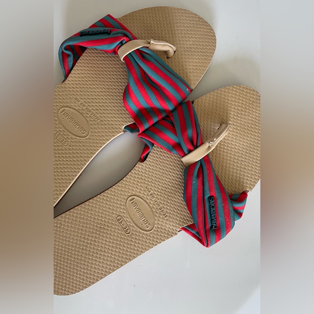 Havaianas sandals NWOT